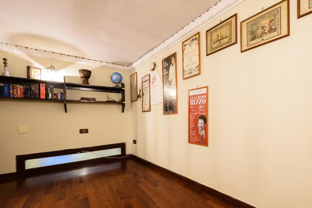 Appartement Casa Di Flo à Naples Extérieur photo